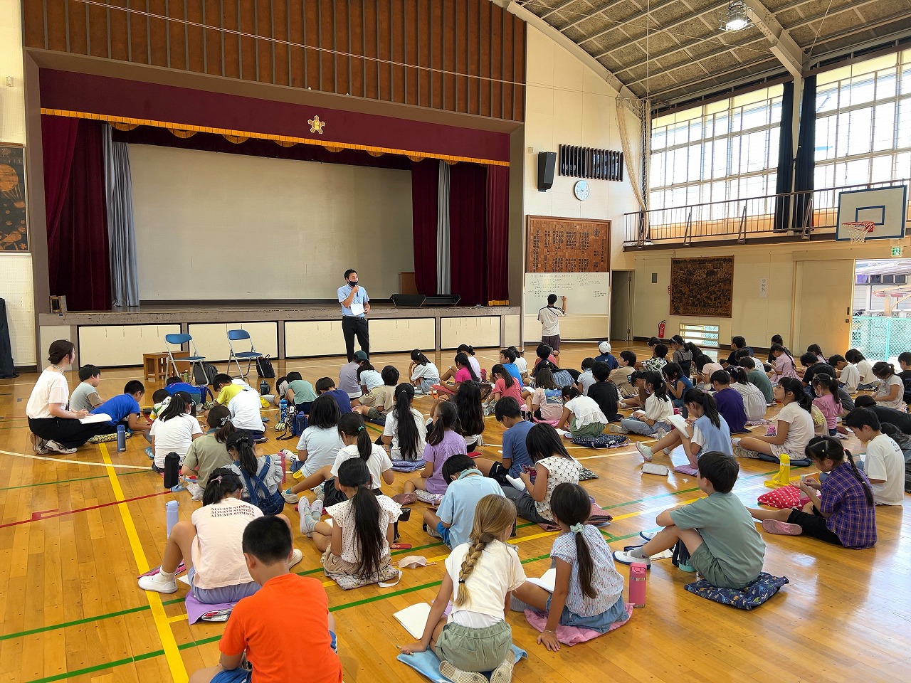 相模台小学校体育館