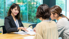 ご紹介者様よりお客様をご紹介いただきます。